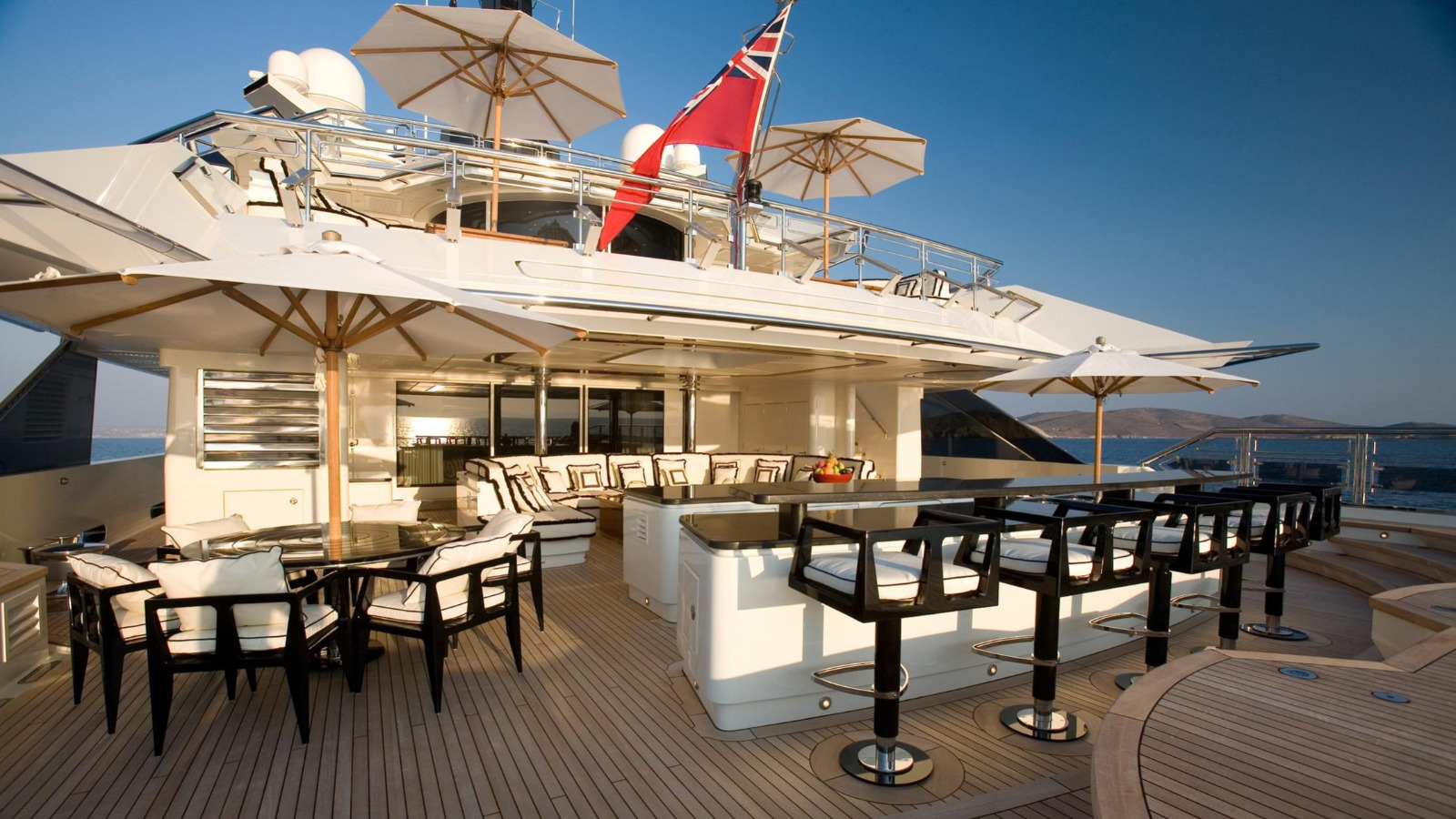 Alfa Nero — 82m Mega Yacht Experience — bedside view 6