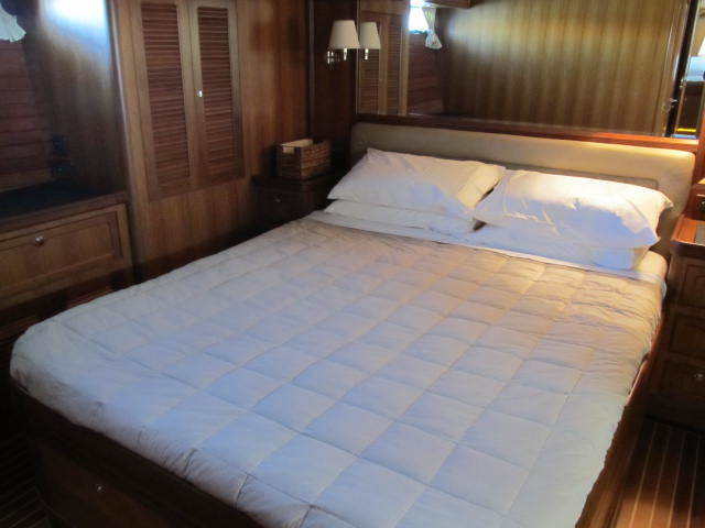 Vivian — Classic Auckland Launch — bedside view 8