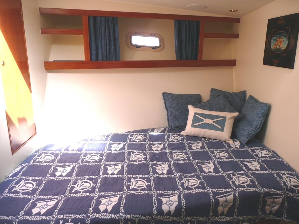 Boleh Lah — 17.1m Motor Launch, Bluff & Fiordland — bedside view 6